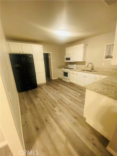 Foto del edificio - 34870 W County Line Rd