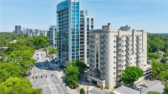 Building Photo - 2161 Peachtree Rd NE