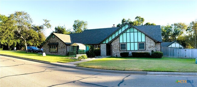 Foto del edificio - 3117 Kensington Ct