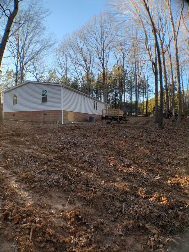 Foto del edificio - 688 Soloman Degraffenreidt Rd