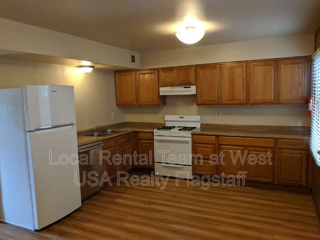 Photo - 609 W Dale Ave Townhome