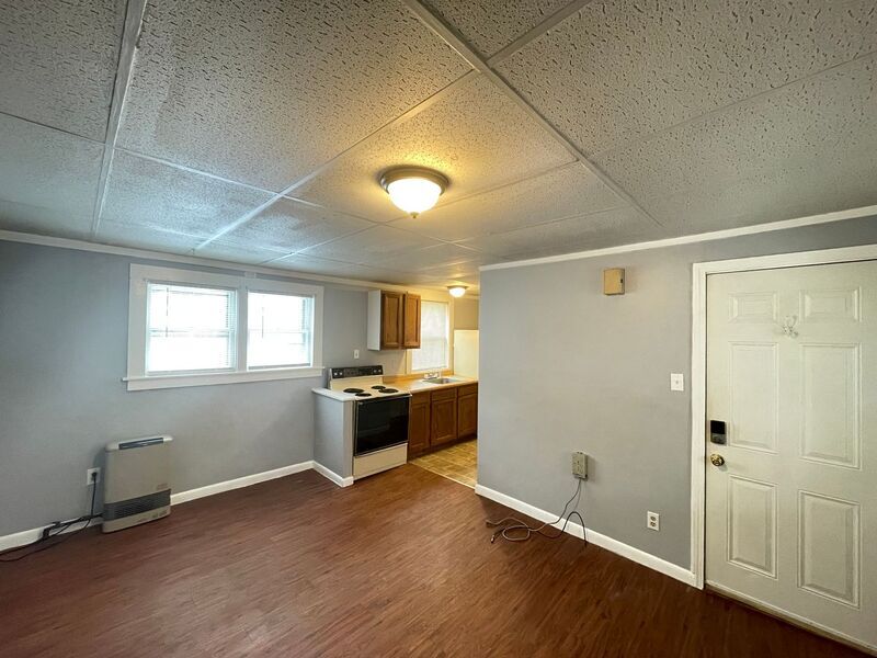 7 Birch St Unit 4, Derry, NH 03038 Condo for Rent in Derry, NH