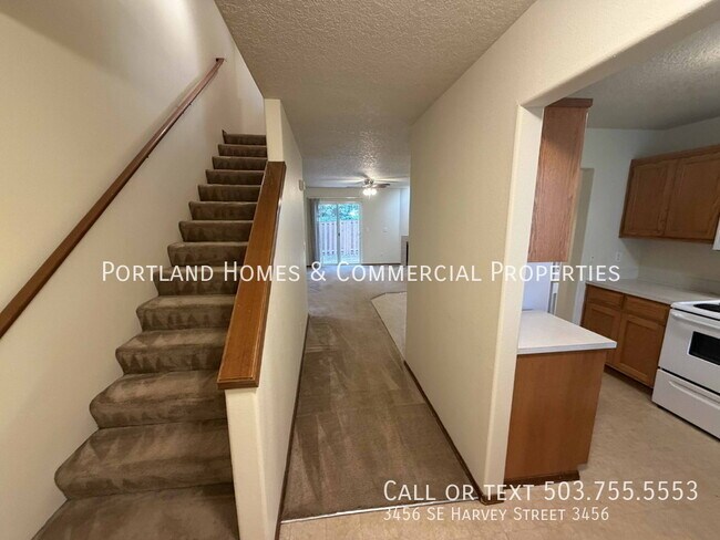 Foto del edificio - 3456 SE Harvey St