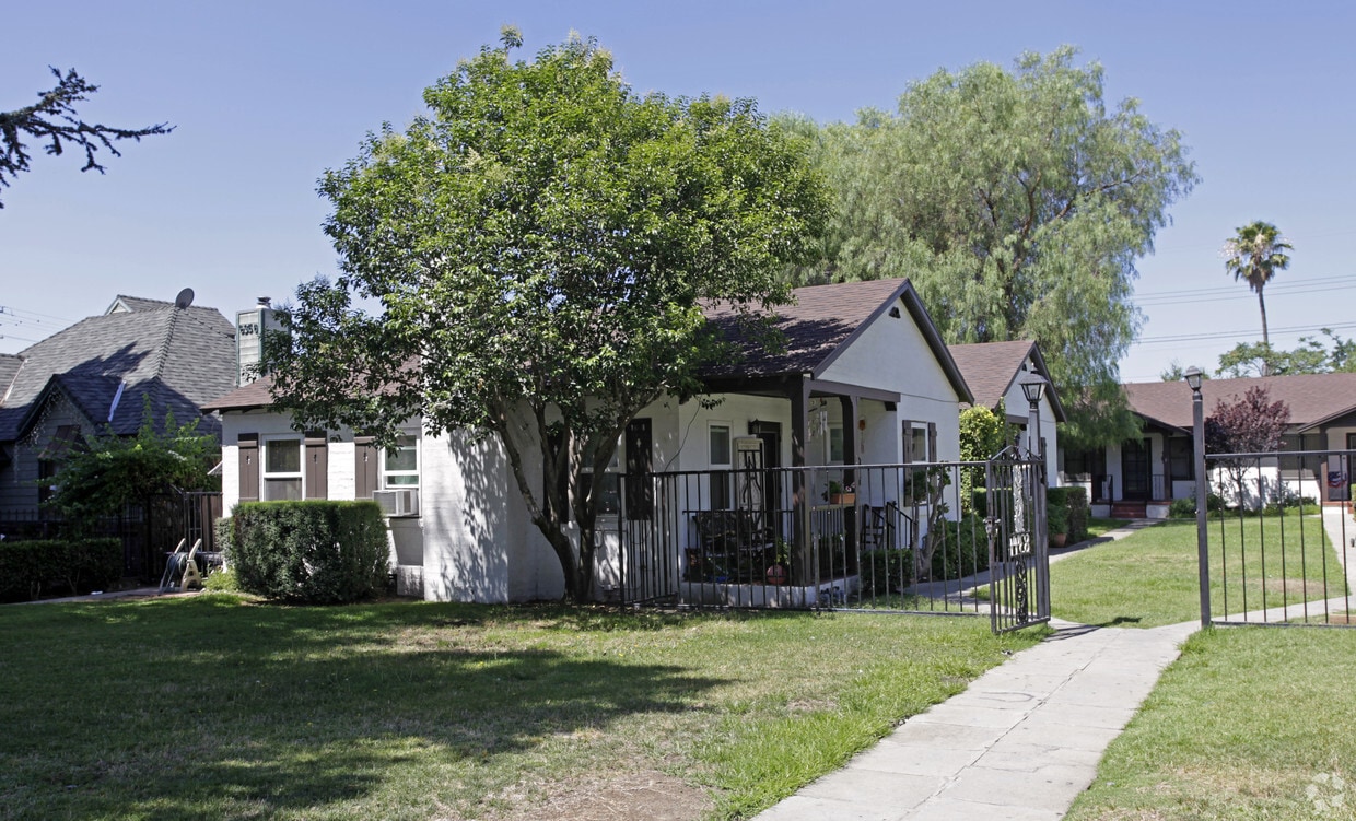 Primary Photo - Bennett