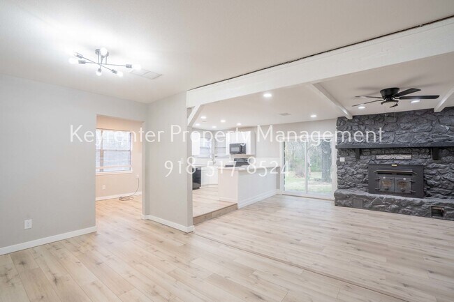 Foto del edificio - 32044 E 724 Terrace