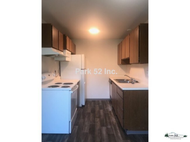 Foto del edificio - 7502-7518 41st St Ct W