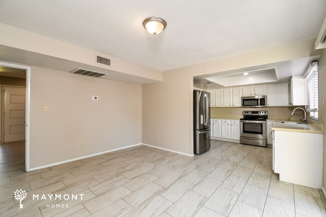 Foto del edificio - 2108 E Villa Ct