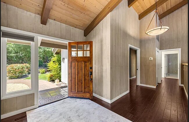 Building Photo - Rancho Alisal Drive