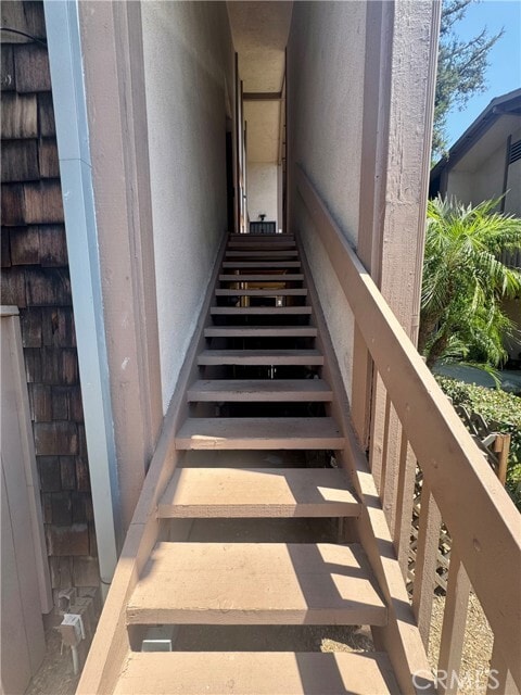Building Photo - 1090 Cabrillo Park Dr
