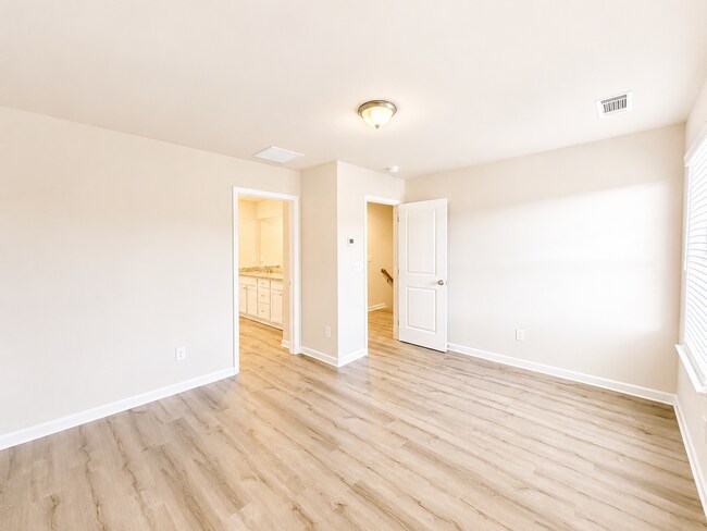 Building Photo - 235-E Harvest Ridge Lane