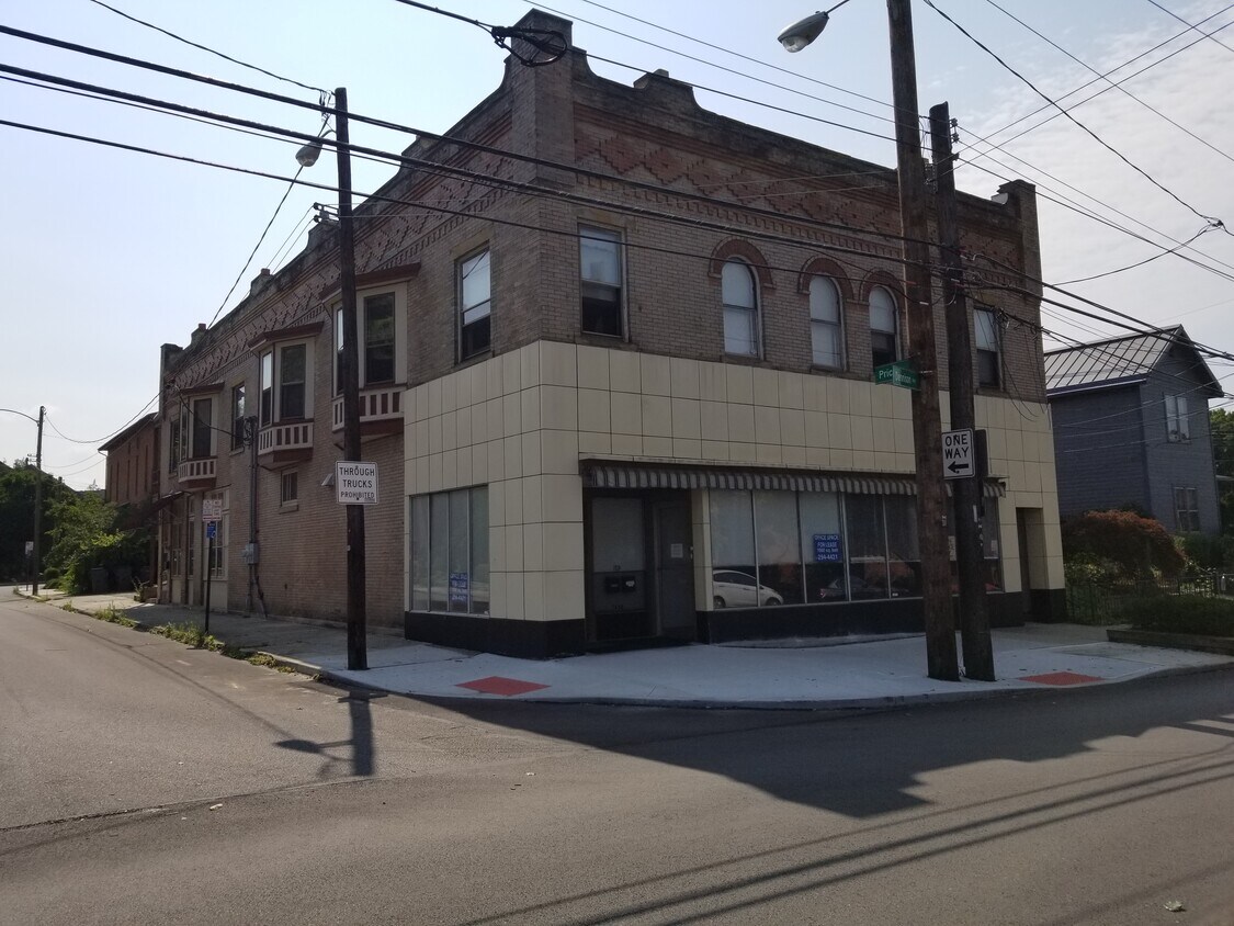 936 Dennison Ave Unit Apt. B, Columbus, OH 43201 Apartments in