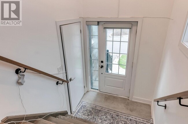 Building Photo - 590 Rapids Ln