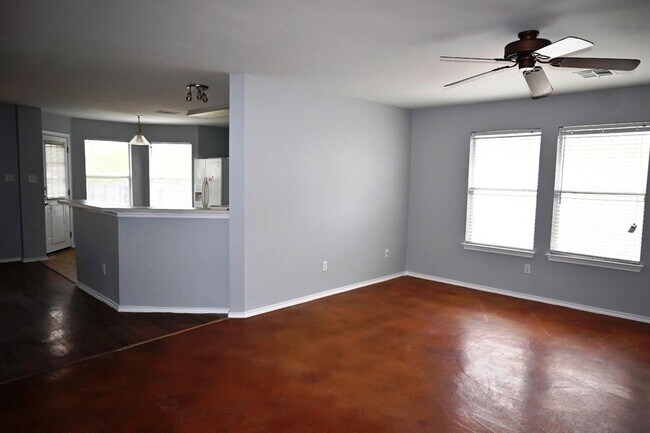 Building Photo - 109 Gillespie Ln