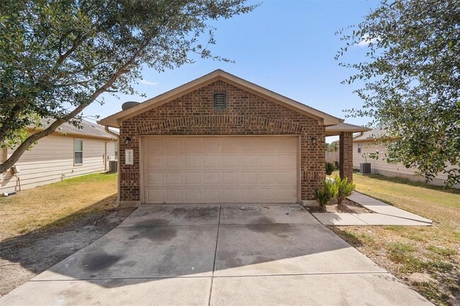 Building Photo - 9009 Southwick Dr