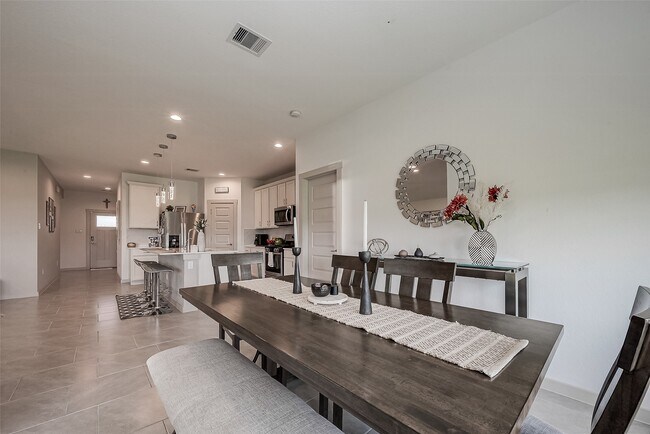 Building Photo - 28955 Yulee Mill Dr
