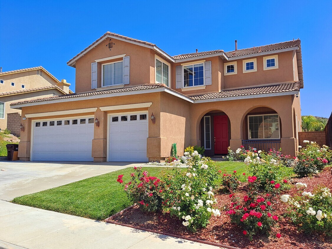 Foto principal - 27891 Blackhawk Rd