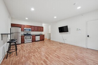 Building Photo - 1511 Master St