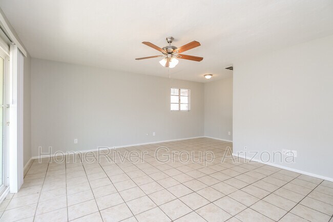 Building Photo - 101 E Paseo Way