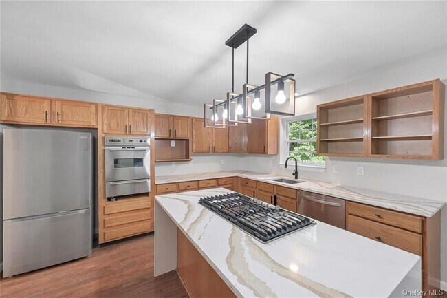 Foto del edificio - 5 Fairview Ln