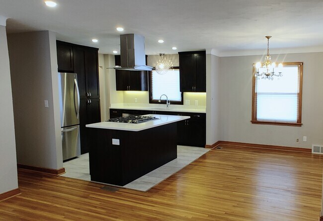 Foto del edificio - 743 Iowa Ave