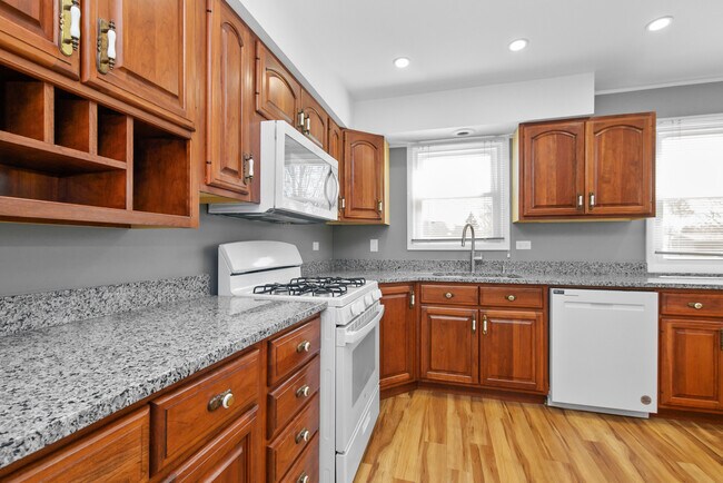 Building Photo - 18031 65th Ave