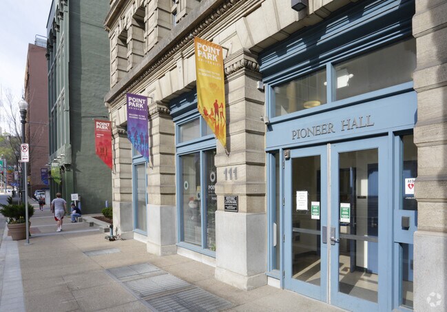 Foto del edificio - Pioneer Hall