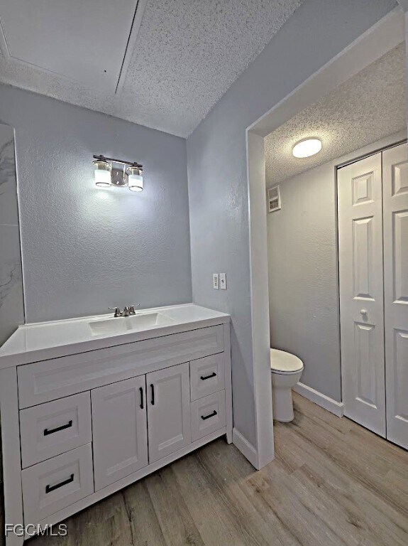 Foto del edificio - 12500 Equestrian Cir