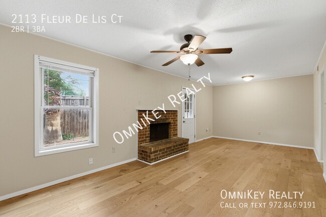 Building Photo - 2113 Fleur De Lis Ct