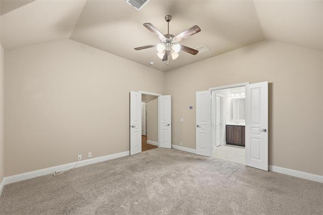 Foto del edificio - 556 Avery Pt