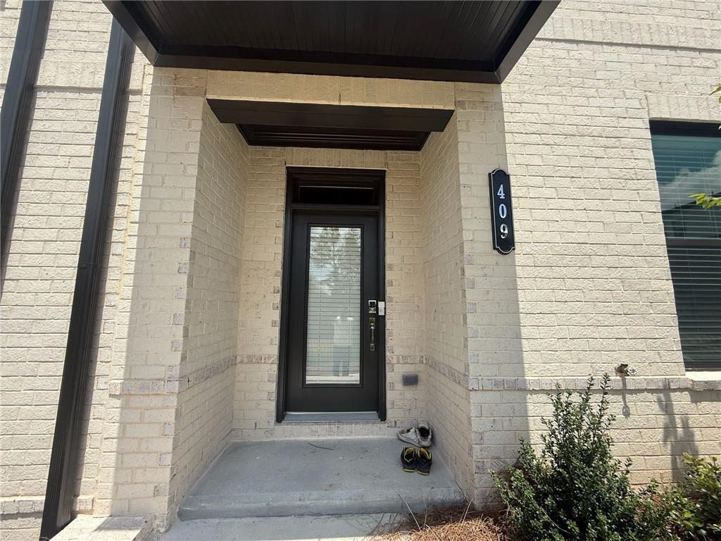 Primary Photo - 409 Nix Ln