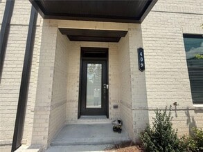 Building Photo - 409 Nix Ln