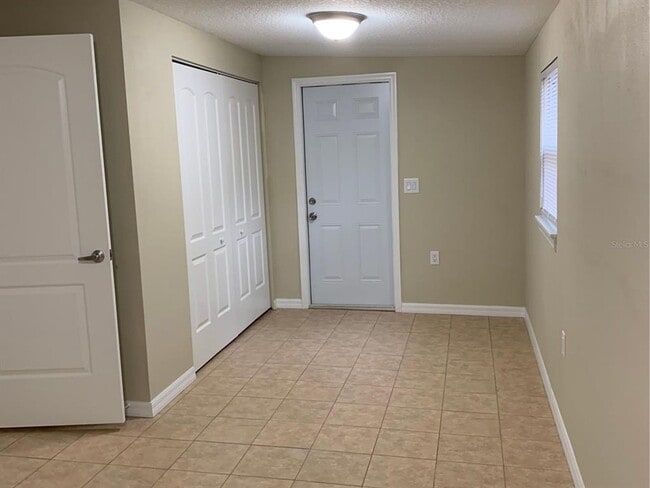 Building Photo - 7492 Beckers Ln