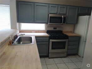 Building Photo - 508 Edgefield Ridge Pl
