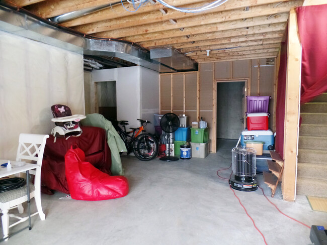 Basement - 3916 Raspberry Ridge RD NW