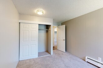 2BR, 1BA - 860SF - Oslo