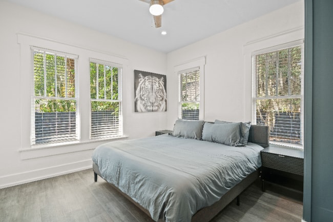 Photo - 2009 W Dekle Ave Apartment