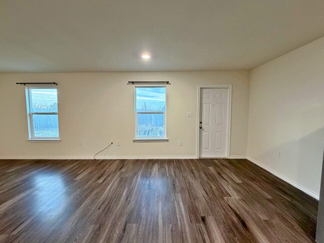 Foto del edificio - 7026 Phoenix Dr