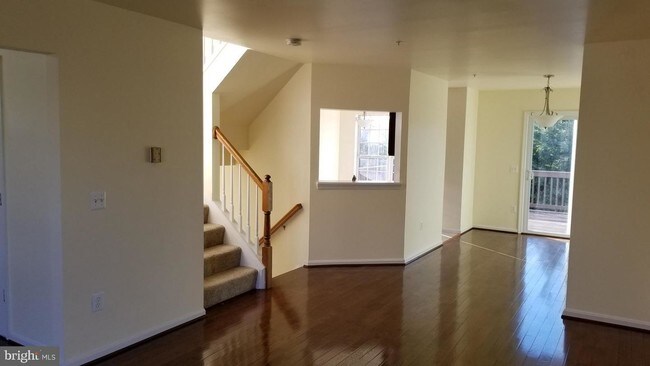 Foto del edificio - 7372 Maury Rd