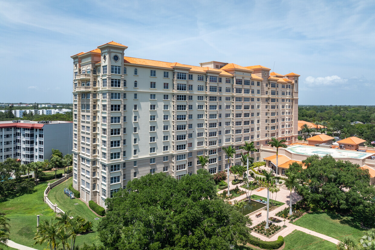 Primary Photo - Sarasota Bay Club I & II