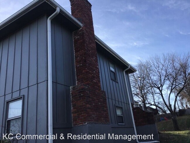 Foto del edificio - 4 br, 3 bath House - 3612 E 104th St.