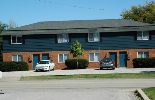 Primary Photo - 1008 N School St