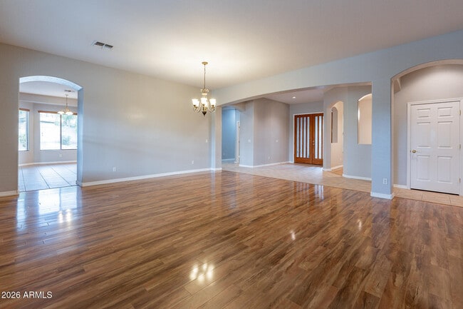 Building Photo - 13354 W San Miguel Ave