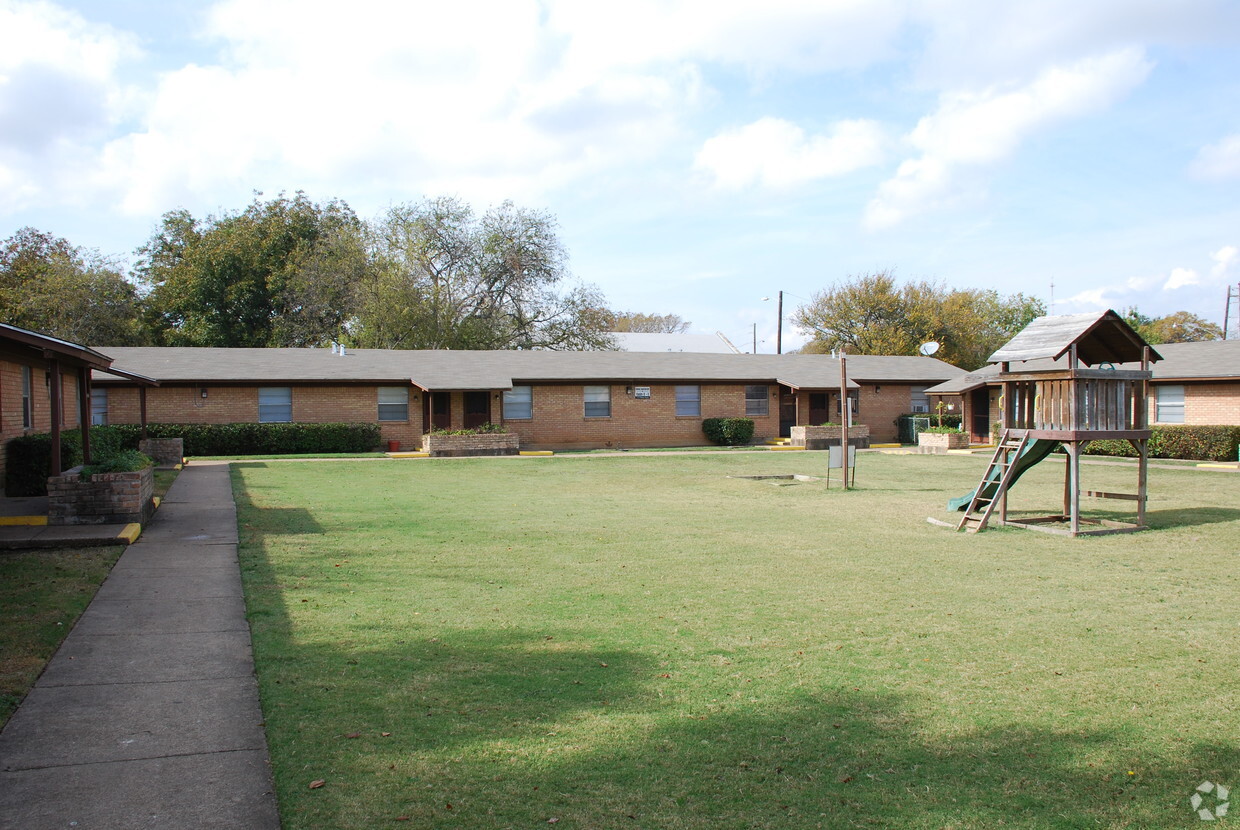 Foto del edificio - Jim Qualia 11/10/2007 - Shiloh Apartments