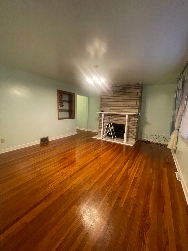 Foto del edificio - 2832 Longfield Rd