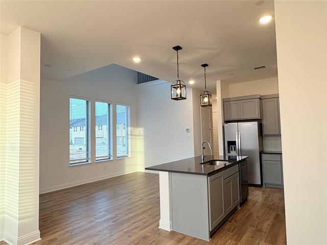 Building Photo - 2528 Brunswick Wy