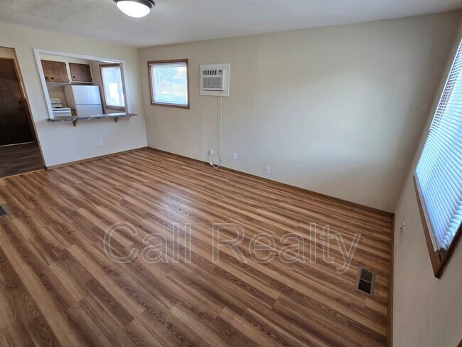 Foto del edificio - 5227 N Crestline St