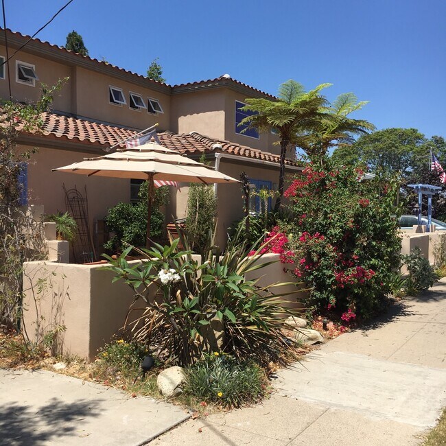 4770 - vista desde la calle 55 - 4770 55th St