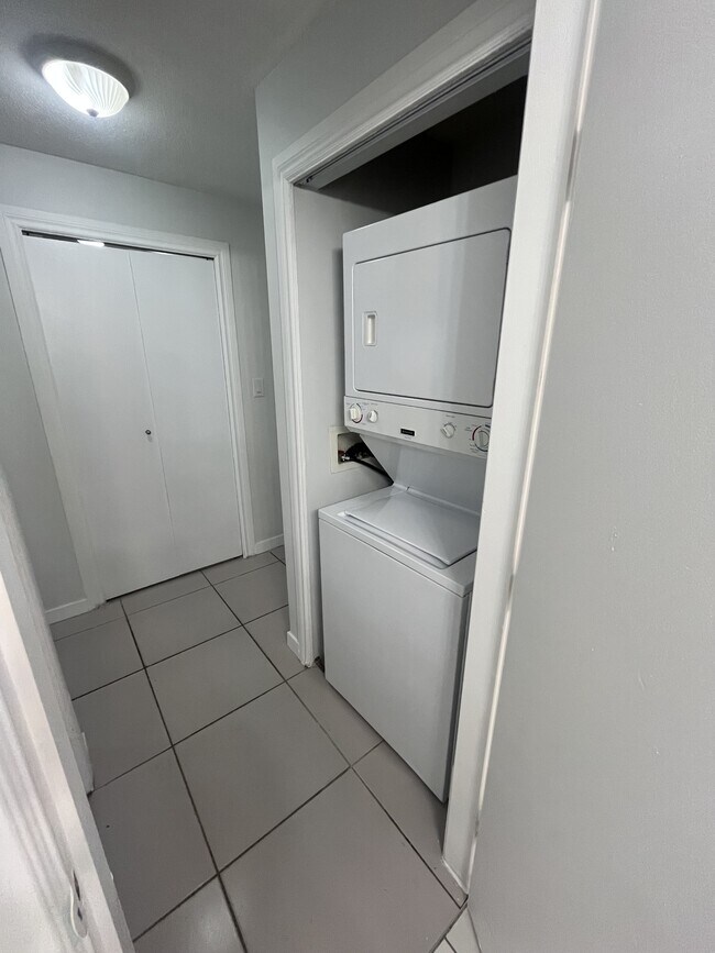 Photo du bâtiment - 1278 Granville St