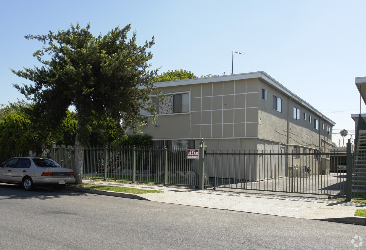 Foto del edificio - 1332 Gordon Street