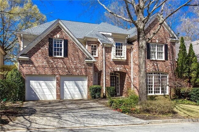 Building Photo - 3206 Windsor Lake Dr NE